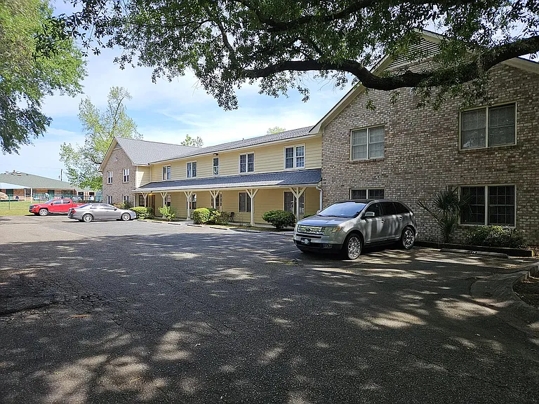 2150 Spoleto Ln #H8 — Photo 1