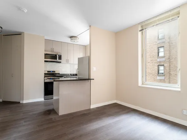 145 E 48th St, New York, NY