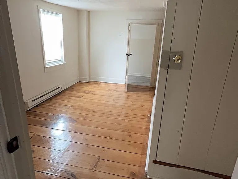 238 S 2nd St — Photo 14
