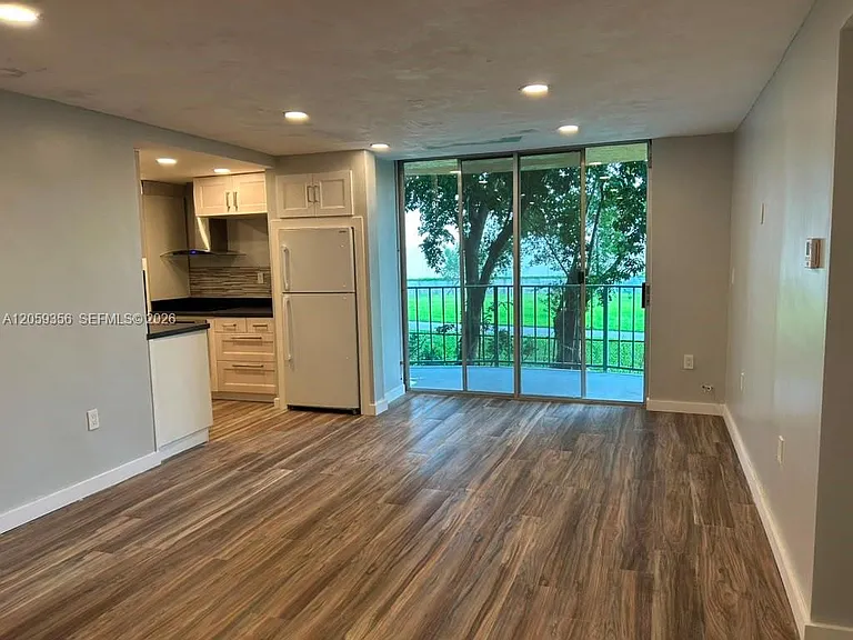 9320 Fontainebleau Blvd #214 — Photo 4