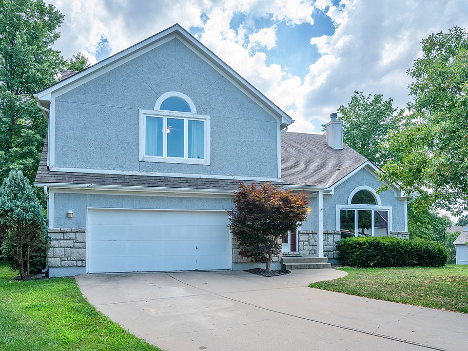 1st image of 25707 32nd Terrace Ct