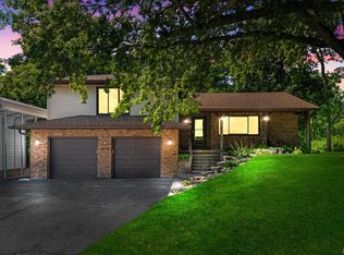 22173 Woodlane Ct, Morton, IL 61550