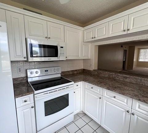 5th image of 10426 E Clairmont Cir #B-212