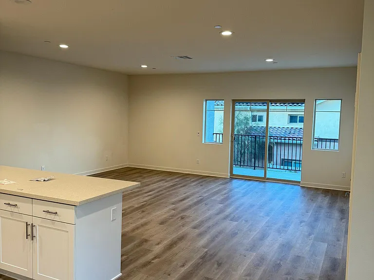 743 Anastasia Ct — Photo 4