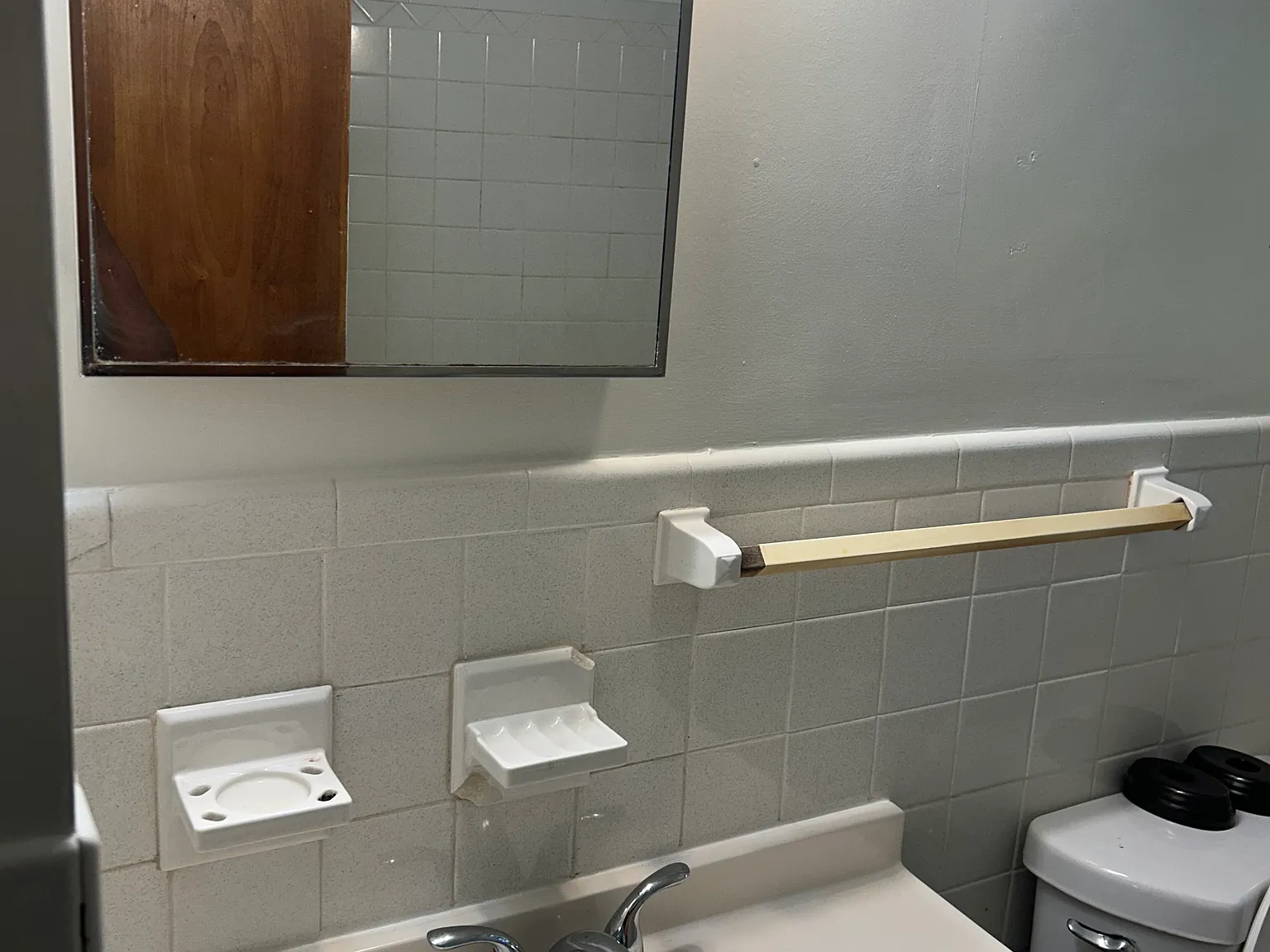 3 bed, 2013 sqft, $1,600 — Photo 1