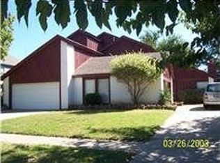 243 N Creekdale Dr, Norman, OK 73072