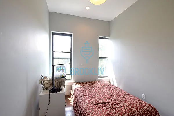 Rented by null | media 6