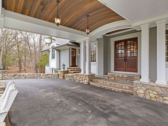 4th image of 21 Whitney Rd