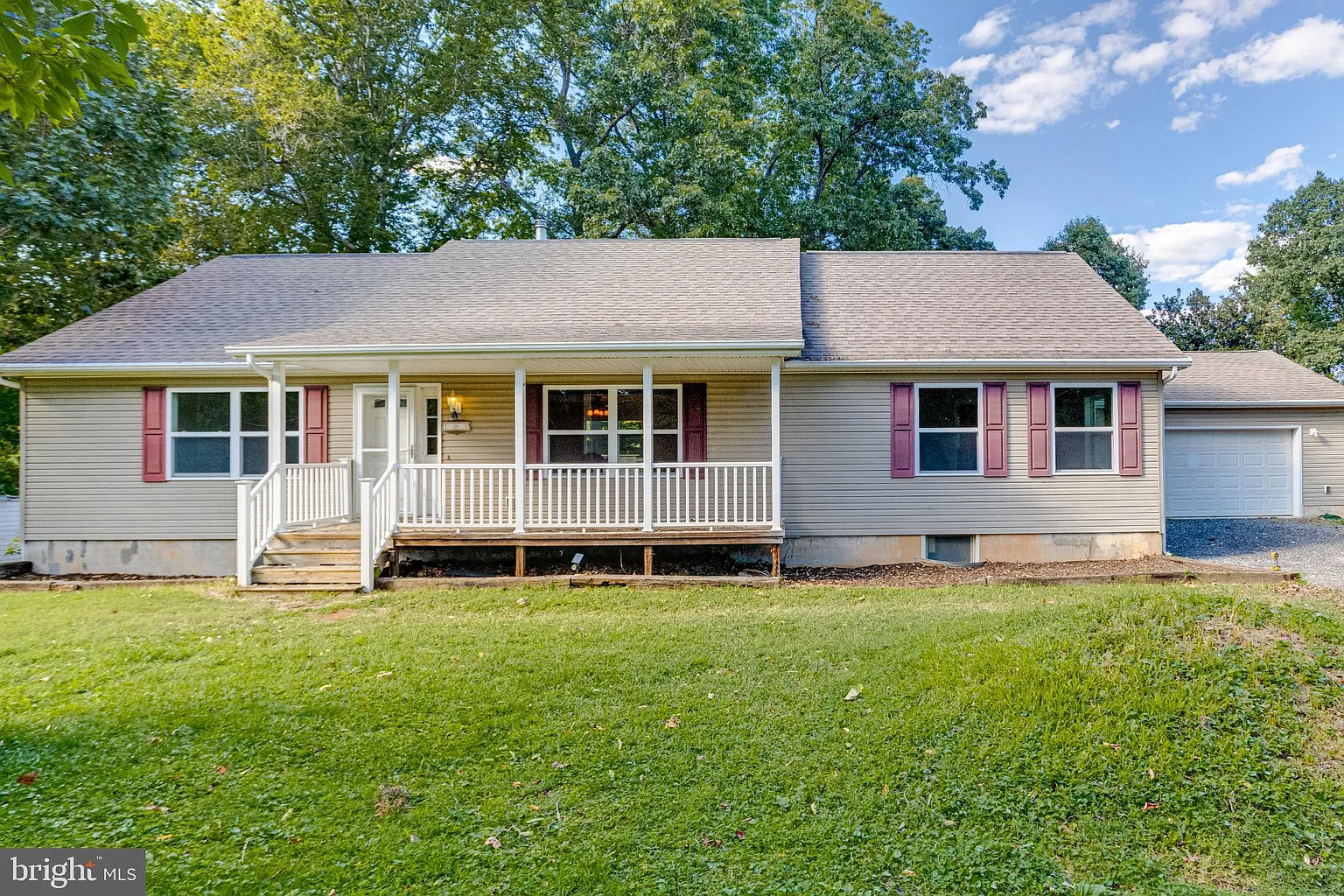 102 Orsburn Dr photo 1