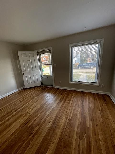 Entrance and living room