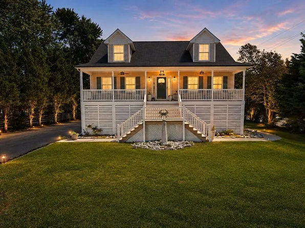 9010 Hinton Ave, Baltimore, MD 21219
