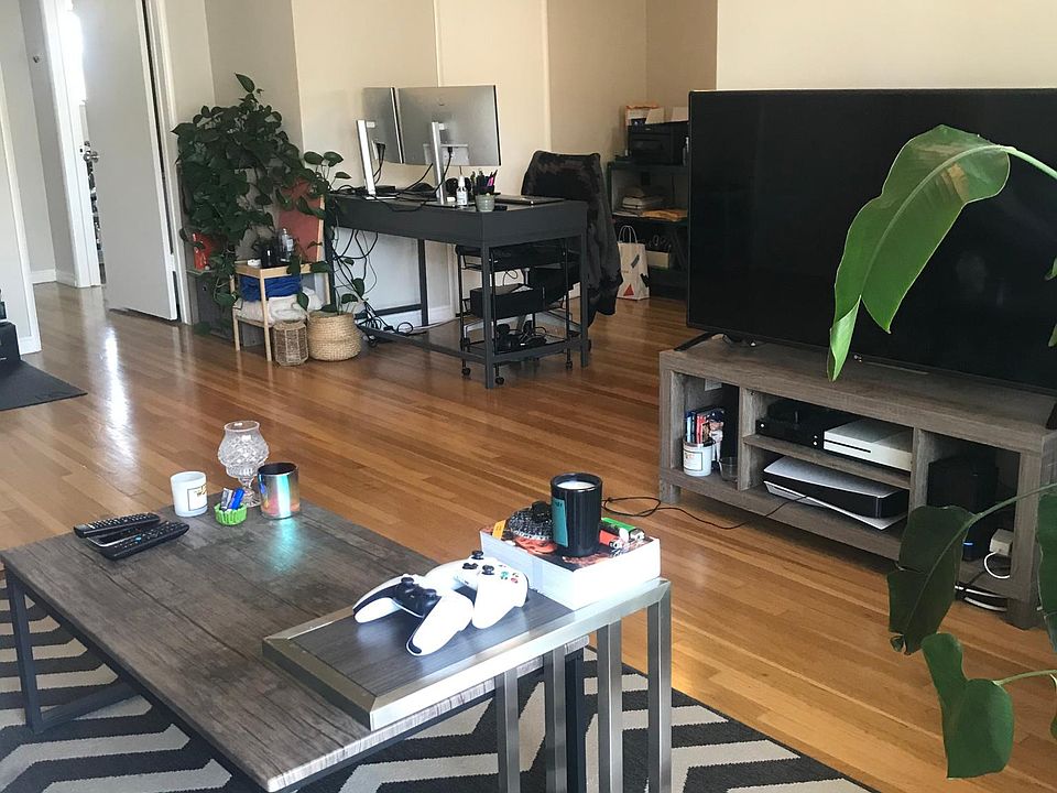1st image of 7810 Romaine St APT 4