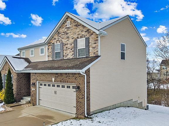 3rd image of 430 Rockcrest Way