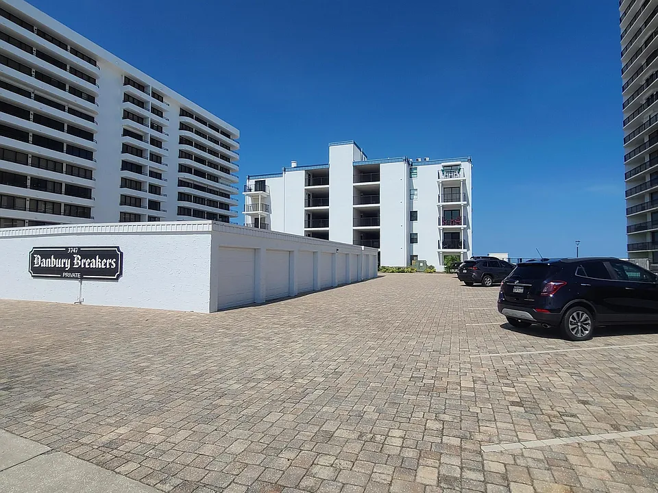 3747 S Atlantic Ave #205