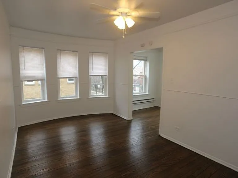 4501-4515 N Malden St — Photo 2