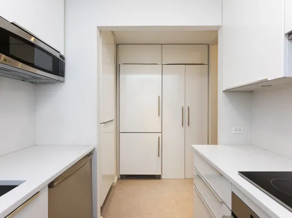 641 5th Avenue image 34 of 57