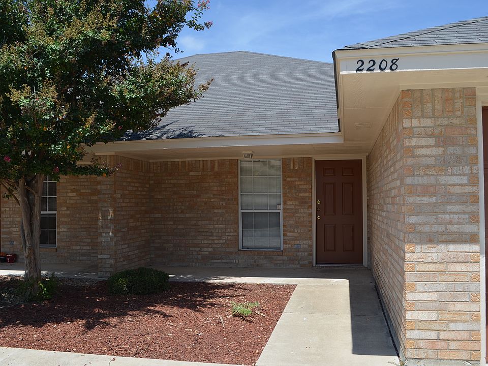 1st image of 2206 Wildewood Dr Unit A