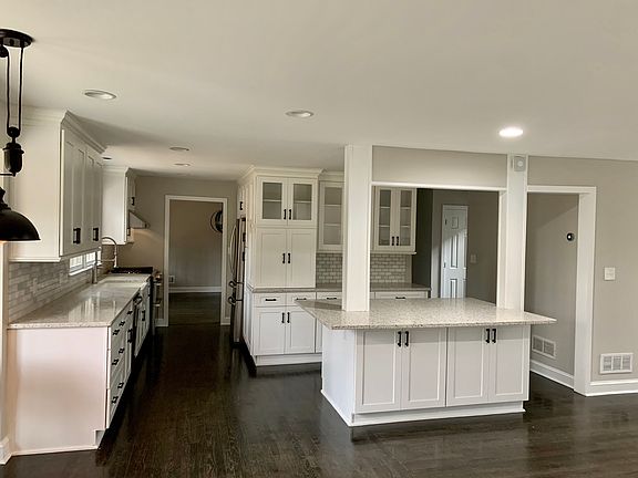 2nd image of 4423 Axson Ct