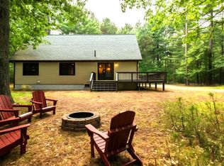 12 Elm St, Jay, NY 12941