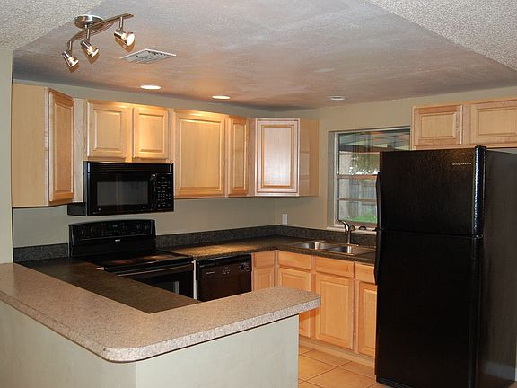 New Kitchen - Completly Remodeled