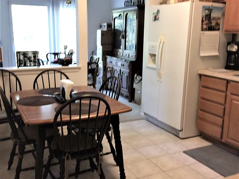 643 Creekside Cir — Photo 9