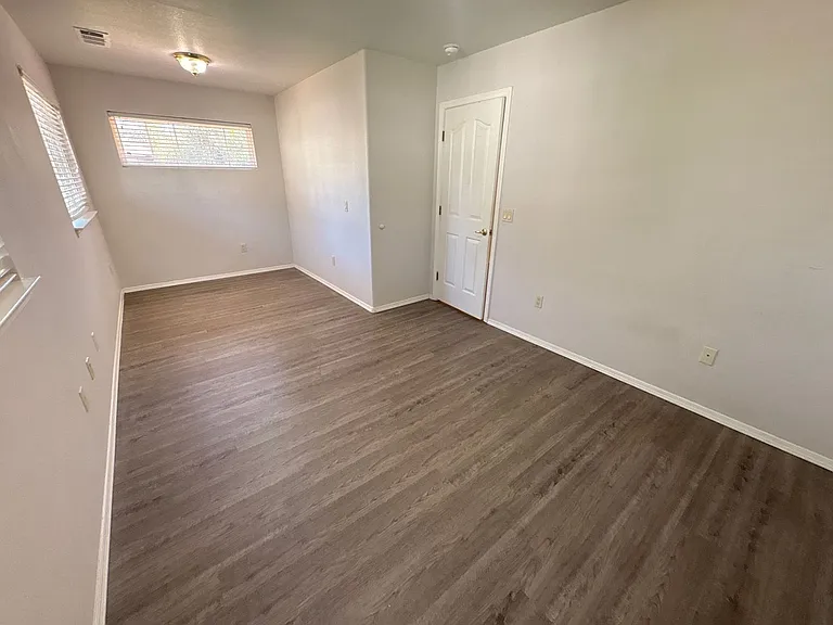 5120 W Vine Ct — Photo 10