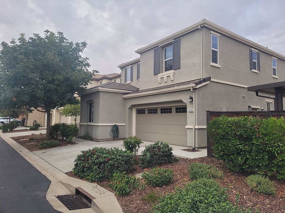 1st image of 3149 Ivy Creek Ln