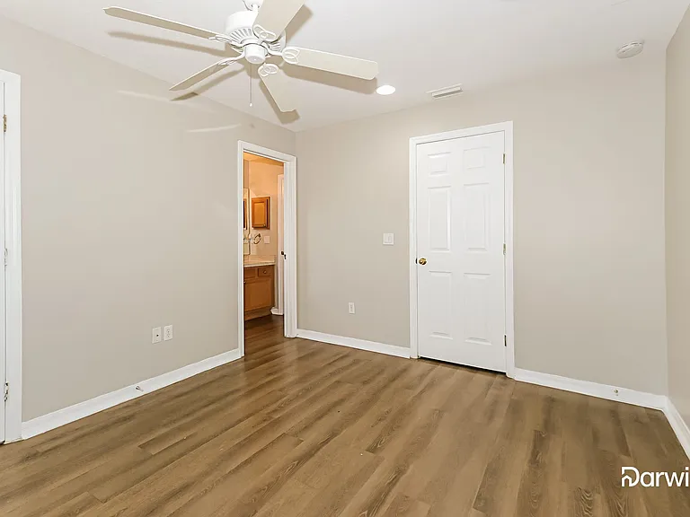 2431 SE Gilbert Ave — Photo 8