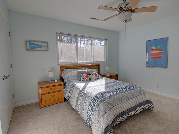 3rd image of 201 Howell St APT 400B