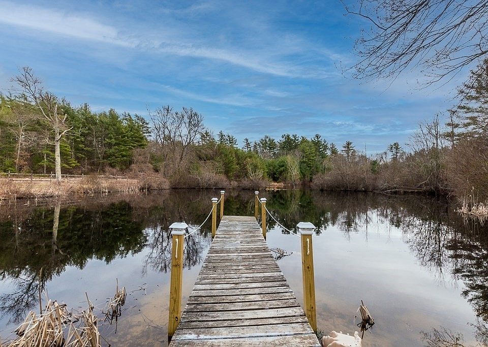 43 Pickens St, Lakeville, MA 02347 Zillow