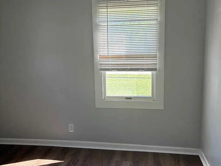 136 Flintstone Dr — Photo 6