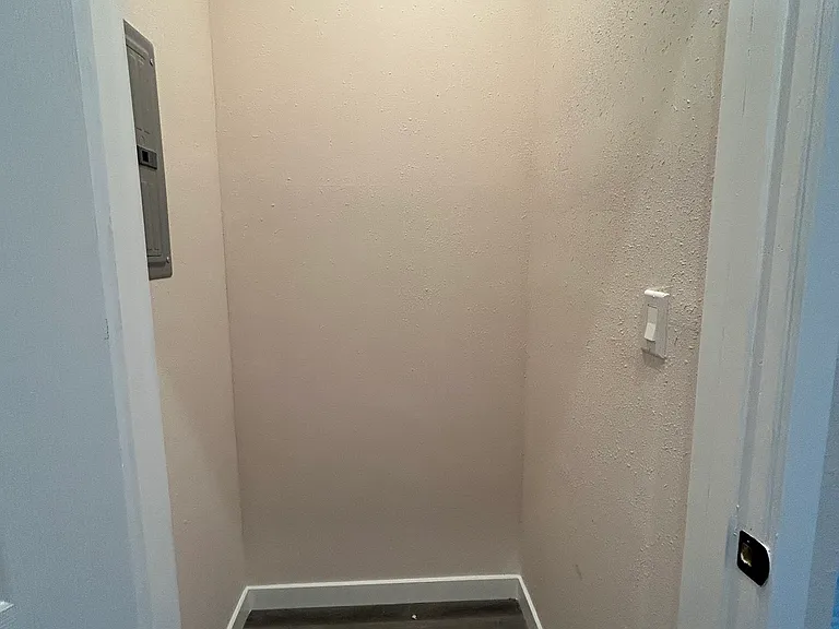3721 Whiteside St #A — Photo 10