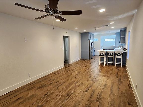 5th image of 2019 Everett St