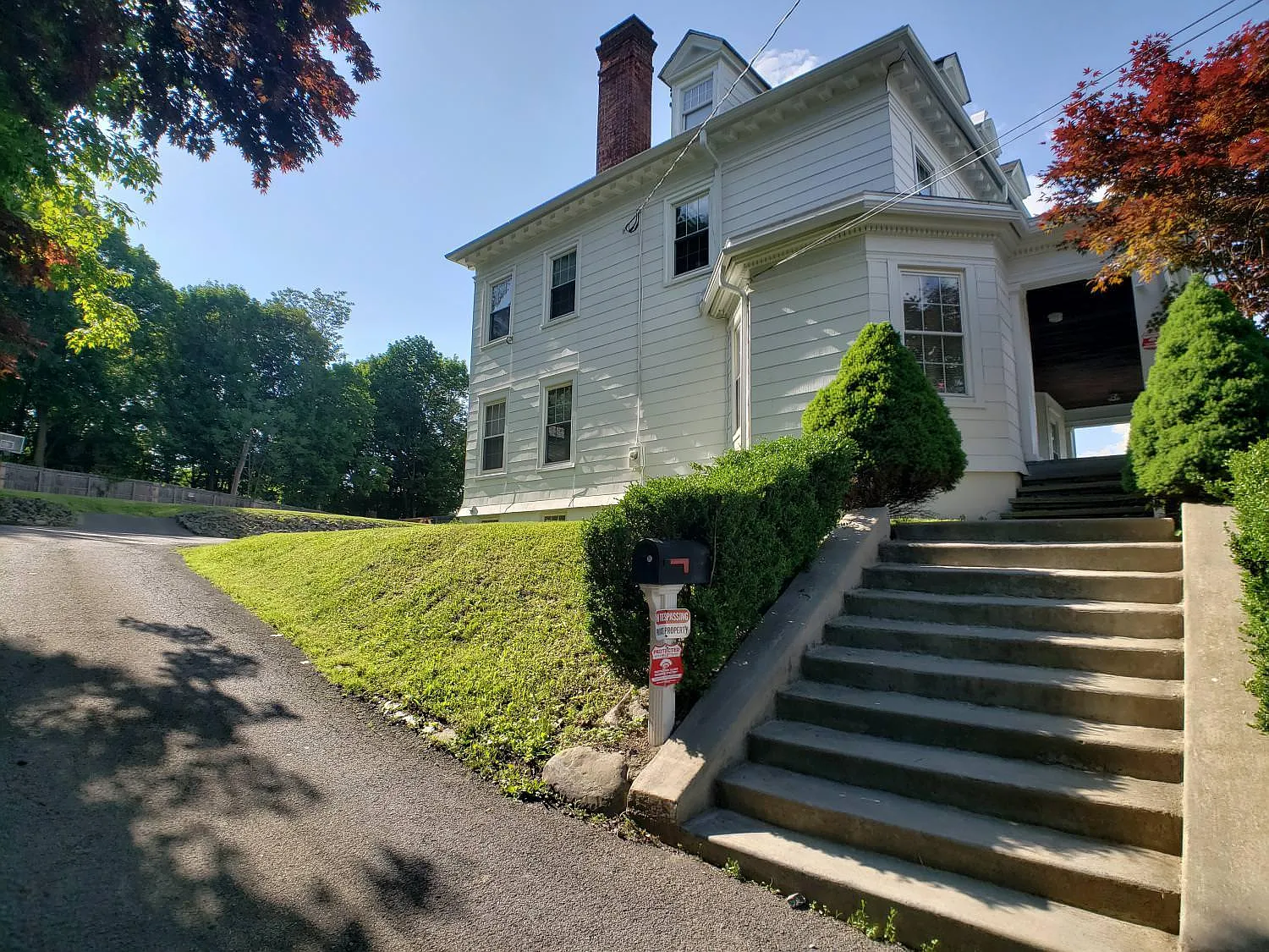 8 bed, 4000 sqft, $5,000 — Photo 4