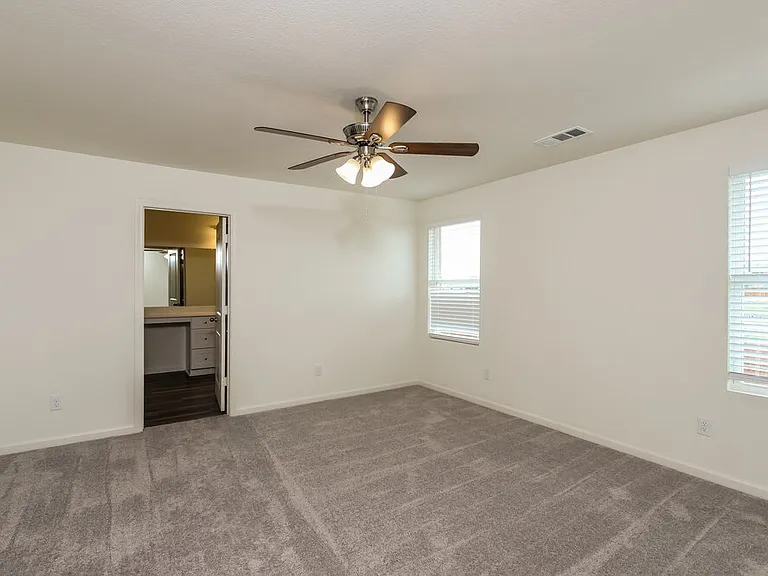 1818 Sandlin Dr — Photo 11
