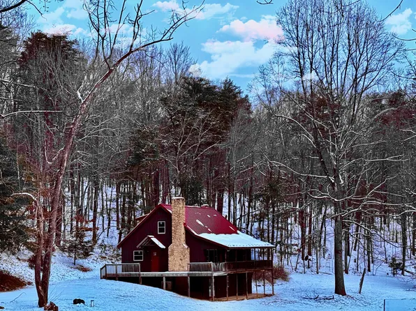 228 Hatchet Creek Ln, Callaway, VA 24067