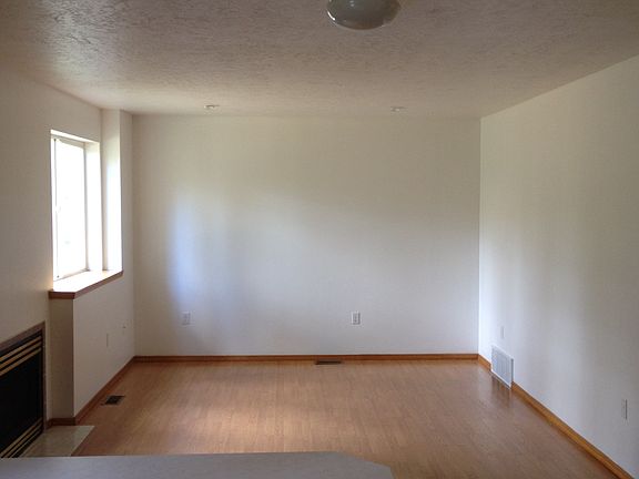 3rd image of 1325 W Qualchan Dr