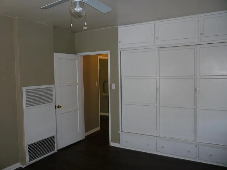 3425 Fairmount Blvd #6 — Photo 14