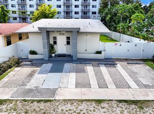 1236 NE 109th St #1, Miami, FL 33161