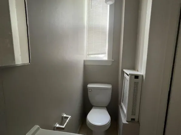 3301 Baring St, Philadelphia, PA