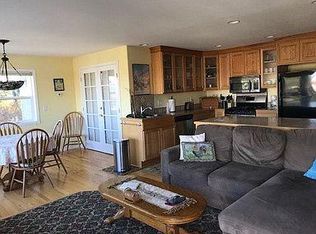 919 35th St, Anacortes, WA 98221