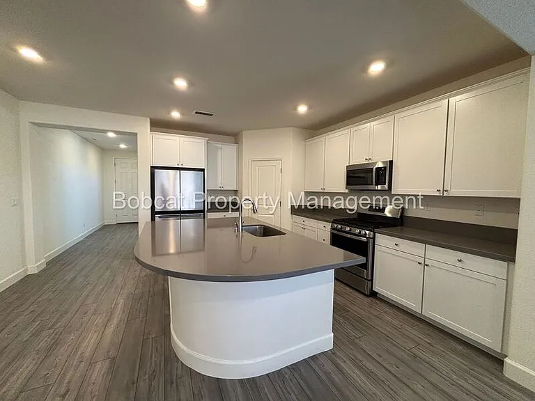 1097 Dapple Dr — Photo 10