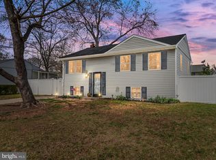 762 217th St, Pasadena, MD 21122