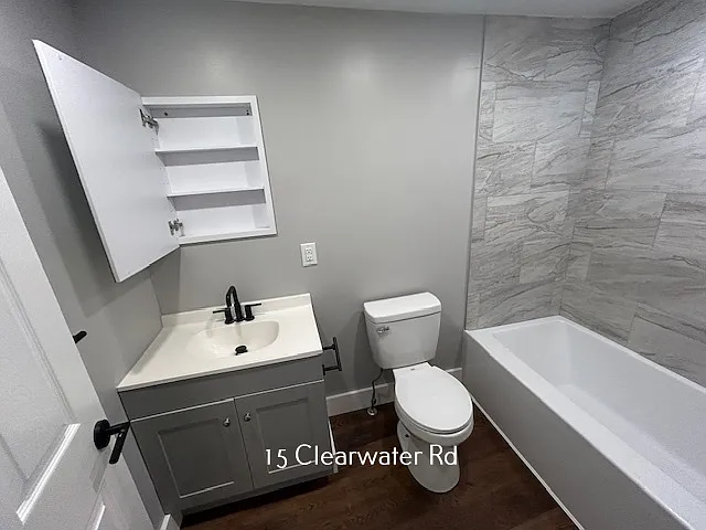 15 Clearwater Rd #8 — Photo 2