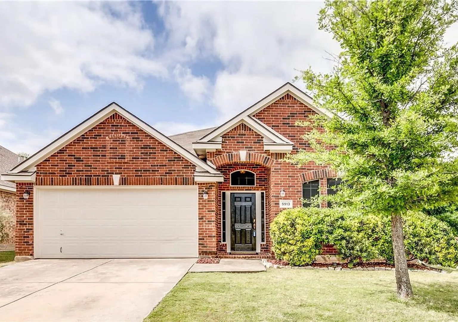 Frisco Gem with Spacious Yard, Patio & Top-Rated Frisco ISD Access — Photo 1