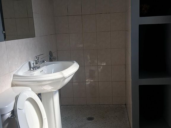 5th image of 1350 N Homan Ave APT 1