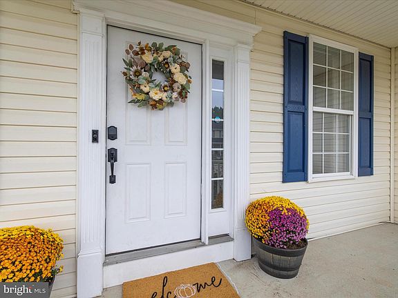 3rd image of 406 Wood Duck Dr