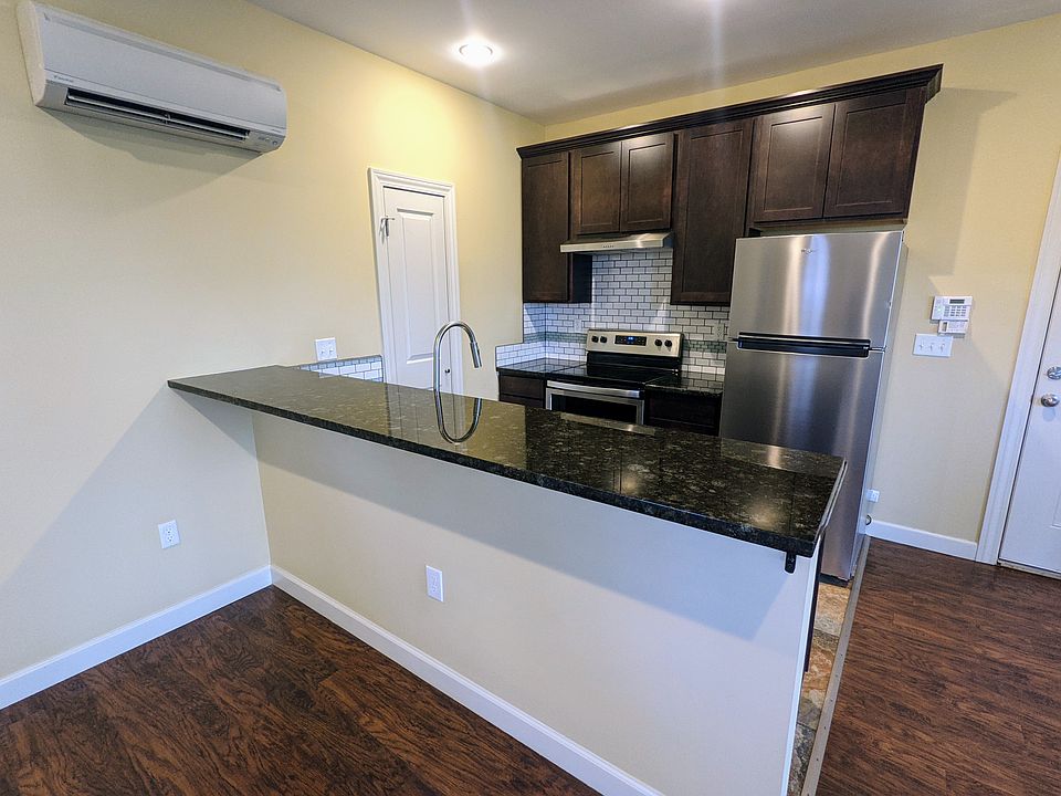 1st image of 89 E Edsel Ford Fwy Unit 1
