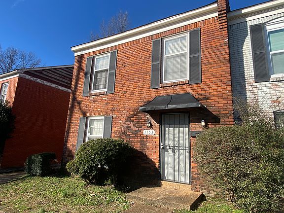 2nd image of 1153 S Prescott St #1153