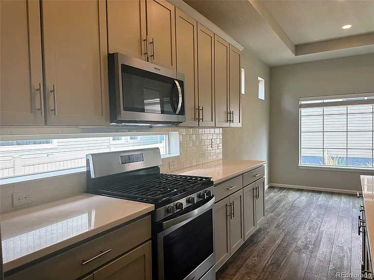 6652 Golden Briar Ln — Photo 9
